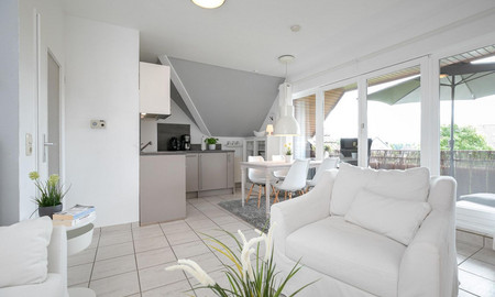white-lounge-scharbeutz-113060-3462267